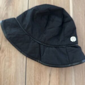 Vince Camuto Quilted Bucket Hat OS